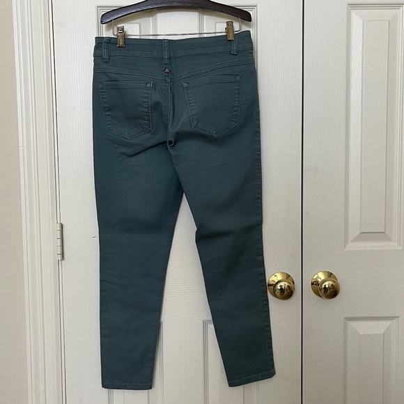Prana Carlotta Cropped Jeans (Size 6 / 28) - Picture 3 of 10